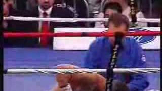 Daniel Jacobs vs Hector Lopez boxing 01252008 [upl. by Dickie]