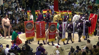 稀勢の里が奇跡の優勝を決めた取組（その１）照ノ富士稀勢の里2017326 [upl. by Ynomrah]