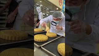 Moon Cake Factory Real Shot Is There Really Such A Job Satisfying Mooncake [upl. by Flodur810]