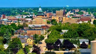 Beautiful Downtown Manitowoc Wisconsin [upl. by Adamok]