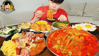 ASMR MUKBANG 직접 만든 대왕 돈까스 먹방 군만두 계란후라이 김치 먹방 amp 레시피 Crunchy Cheese Pork Cutlet EATING SOUND [upl. by Hymen]