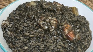 Arroz negro meloso [upl. by Eikcid]