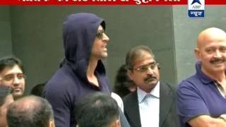 Hrithik discharged from hospital after surgery [upl. by Adnertal]