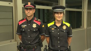 Mossos dEsquadra y Policías Locales presentan los nuevos uniformes [upl. by Odlanir836]