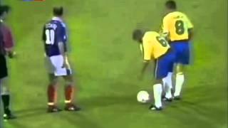 el mejor gol de tiro libre de la historia roberto carlos [upl. by Winny]