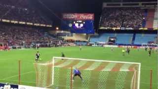 Atletico de Madrid  Valencia Golazo de Falcao y locura en el Frente Atlético [upl. by Leavy782]