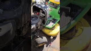 A COMMON PROBLEM ON JOHN DEERE LAWN TRACTORS donyboy73 shorts [upl. by Francoise]