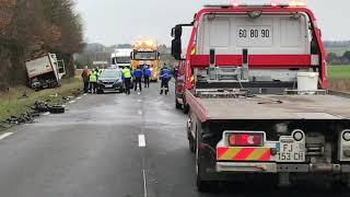 Vidéo Verrue  un choc frontal fatal à un gendarme de Mirebeau [upl. by Aisat101]