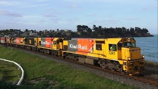 5 Locomotives on KiwiRail Freight 939 HD [upl. by Anegal]