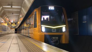 Tyne amp Wear Metro Class 555005 at Monument [upl. by Glasgo]