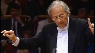 Ravel Ma mère loye André Previn conducts WDRO 23 [upl. by Nehepts136]