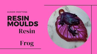 Resin Craft making a FROG using caméléon powders resin craft [upl. by Cherida]