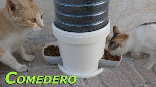 Como Hacer un Comedero para Mascotas Dispensador de comida casero  food dispenser [upl. by Ursulina740]