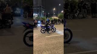 Rxz rem2 starting depan orang ramai Malam Minggu y15 kejar rxz shorts short [upl. by Iznek616]