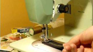 HEAVY DUTY VINTAGE DRESSMAKER MODEL 210B SEWING MACHINE [upl. by Till723]