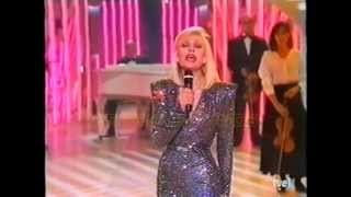 Raffaella Carrà  Yo no se vivir sin ti  Hola Raffaella I 1992 [upl. by Iknarf]