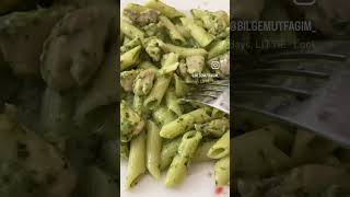 Harika bir pesto sos yapıyoruz Taze fesleğenler hala tezgahlardayken hemen denemelisin [upl. by Sheedy]