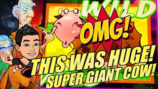 OMG HUGE COW WILDS JACKPOT OR NOT 60 FREE GAMES INVADERS ATTACK FROM PLANET MOOLAH Slot Machine [upl. by Elleinnad]