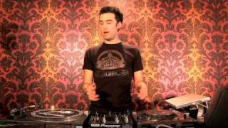 How To DJ On CDJs  Pioneer CDJ 1000 [upl. by Sabir]