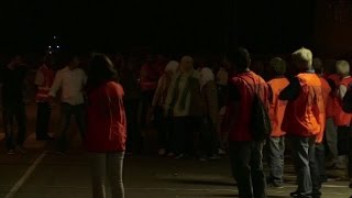 Chypre des migrants syriens secourus en Méditerranée [upl. by Dimah]