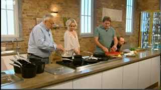 James Martin cooks Chateaubriand with béarnaise sauce and fries for Jennifer Ellison 22092012 [upl. by Ahsal]