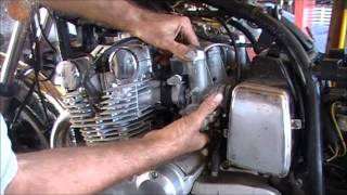 Pulling your 1979 Suzuki GS750L Carbs [upl. by Clarissa349]