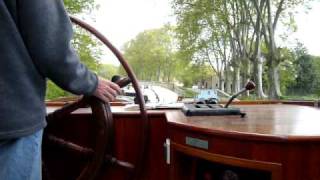 Péniche sous le pont de Capestang Canal du Midi [upl. by Bywoods959]