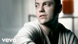 Tiziano Ferro  E Fuori È Buio [upl. by Nirre]