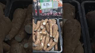 PANAMA CITY PANAMA Early morning Grocery Shopping Food is cheaper and more healthy [upl. by Aderb]