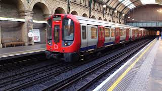 Notting hill gate station and platform [upl. by Aihsitan]