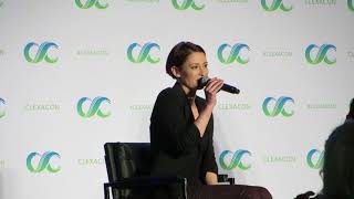 Chyler Sang to Us  ClexaCon 2018 [upl. by Farrow]