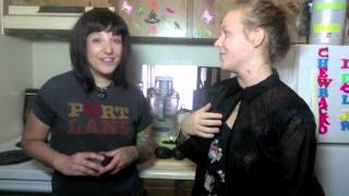 Sylvias Vegan Kitchen Ep 22  Raw Vegan Boston Banana Cream Chocolate Tarts [upl. by Douty]