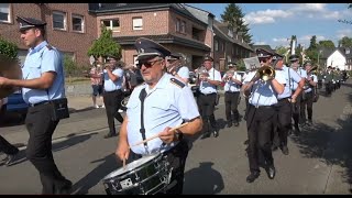 Schützenfest in der Zollfeste Zons Der Dienstags Festumzug [upl. by Suoivatco]