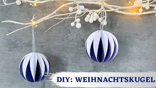 DIY – Weihnachtskugel aus Papier basteln  Christbaumschmuck selber machen [upl. by Bendix]