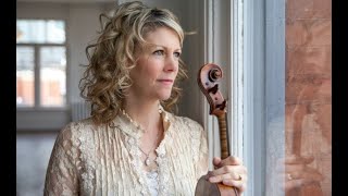 Natalie MacMaster Mary Frances Leahy and Troy MacGillivray  Red Shoe Pub [upl. by Baras]