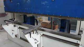 TRUMPF TRUMABEND V 130 hydr Abkantpresse [upl. by Jacobsohn615]