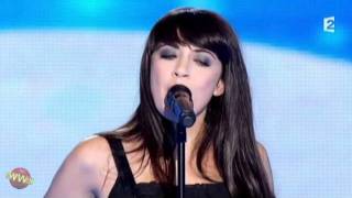 France 2  Champs Elysées  Nolwenn Leroy  Moonlight Shadow [upl. by Etnohs]