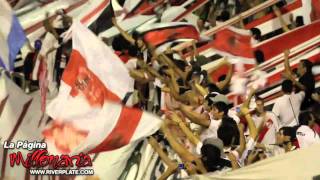 Hinchada de River en Mendoza cantitos varios Superclásico 2011 [upl. by Risser]