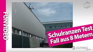 Schulranzen Test  Fall aus 8 Metern Höhe [upl. by Ahseat]