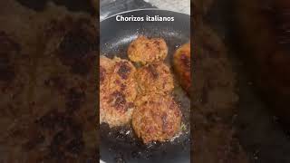 Chorizos italianos fritos food cooking [upl. by Kariotta]