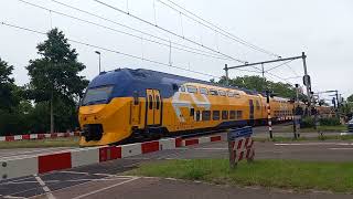 NS 8733 passeerd een spoorwegovergang  station Purmerend Overwhere op 772024 [upl. by Ardried]