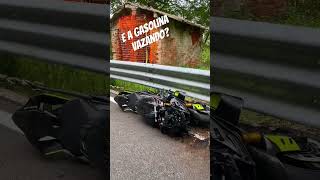 Gasolina vazando da moto o que fazer motos dicas ducati motoscustom [upl. by Geoffry]