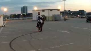 GSX 600 R WHEELIE [upl. by Anrehs]