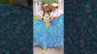 Pollera montuna santeña con sombrero💃🕺🎉 Montuna Polleras panamá Shorts [upl. by Ymeraj]