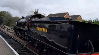 506 Turns around at Alton on the watercress line [upl. by Sivrad911]