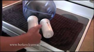 Berkey Fluoride Water Filter Demonstration [upl. by Ccasi246]