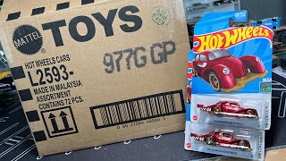 Lamley Unboxing Hot Wheels 2022 G Case [upl. by Airb221]