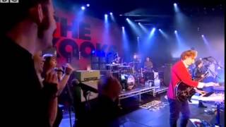 The Kooks Around Town Sub Esp Live  BBC 1 [upl. by Sundstrom]