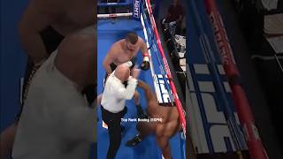 Arslanbek Makhmudov brutalise Raphael Akpejiori [upl. by Assirrac]