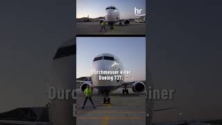 🛫 XXL Frachtflieger mit 2 Triebwerken Die Boeing 777F  Mittendrin  Flughafen Frankfurt shorts [upl. by Ilyk340]